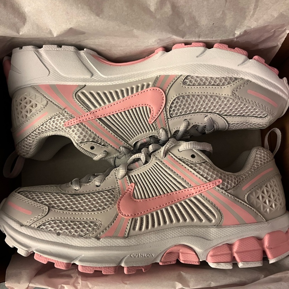 Nike Youth Pink and Gray Sneakers